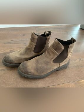 UGG Men's Brown Biltmore Chelsea Boots Size 11